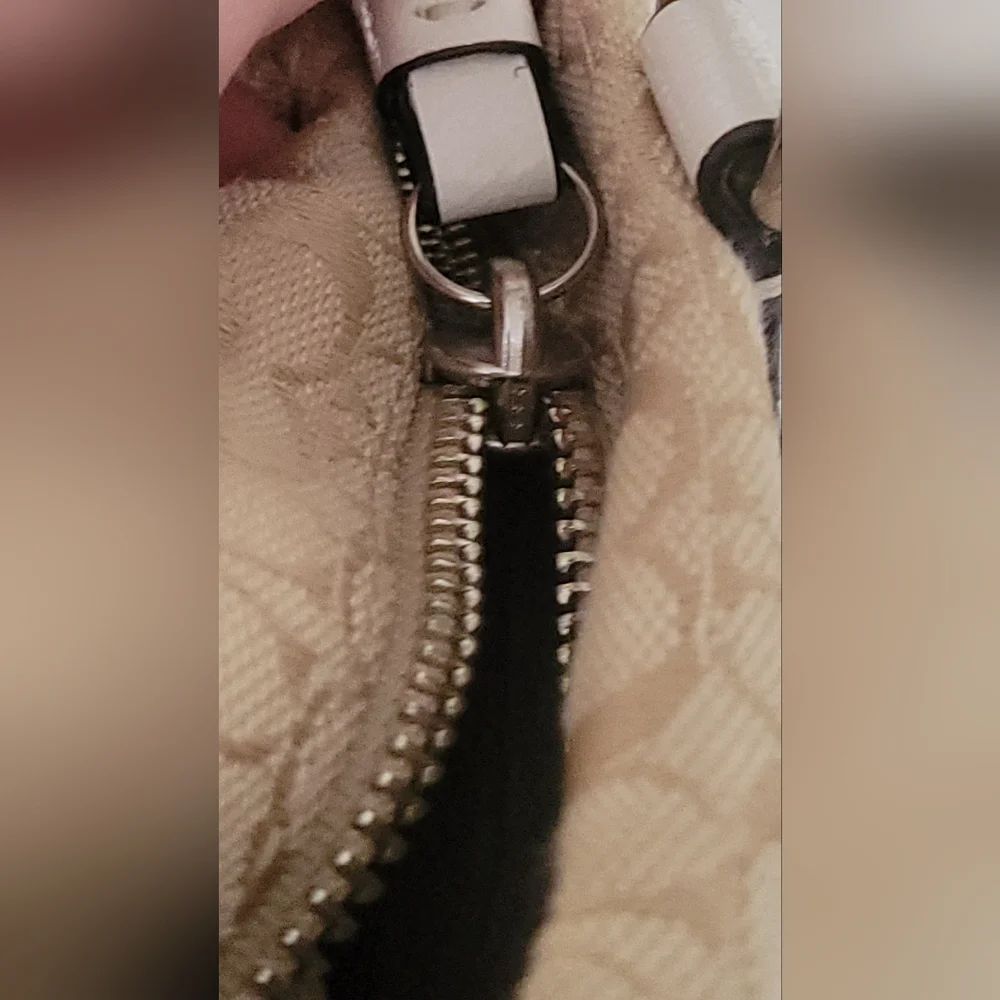 Signature Coach Shoulder Bag